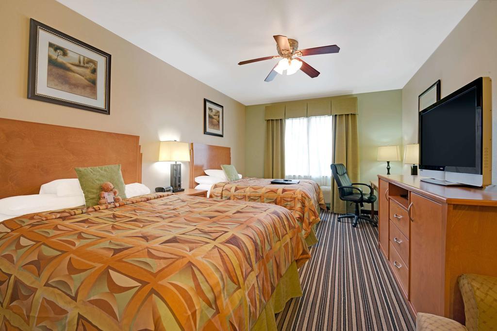 Hotel Super 8 By Wyndham Austin/Airport North Zewnętrze zdjęcie